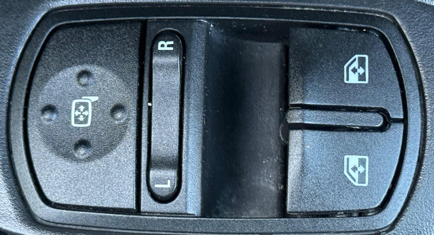 Used Vauxhall Corsa 2018 for sale - 75891500: Photo 39