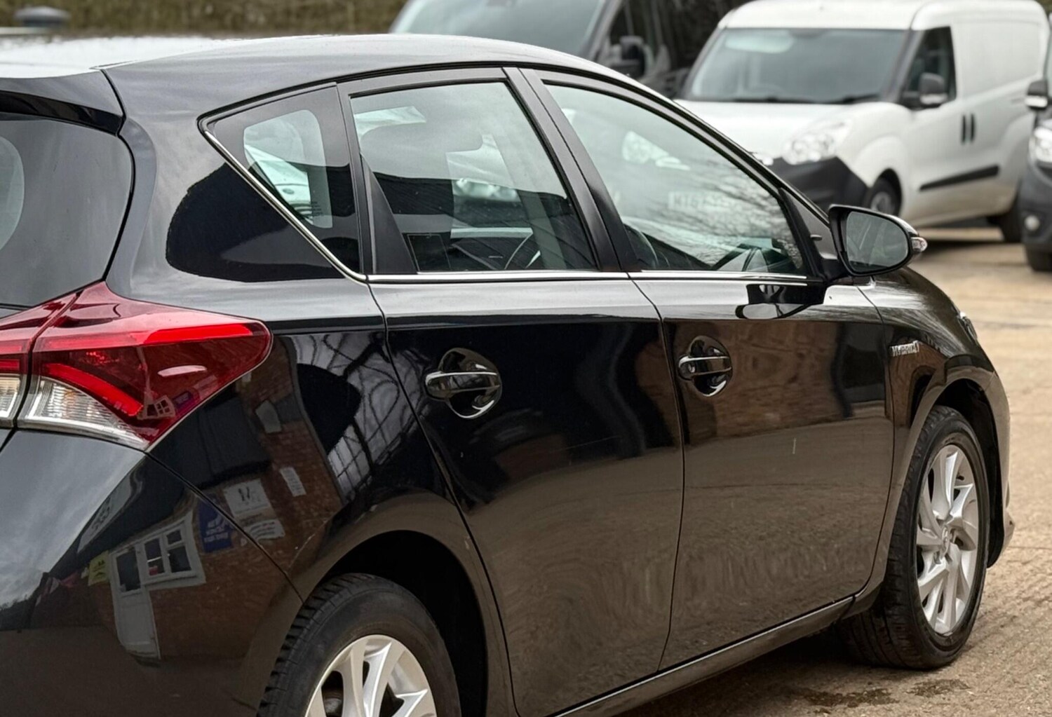 Used Toyota Auris 2018 for sale - 77641769: Photo 38