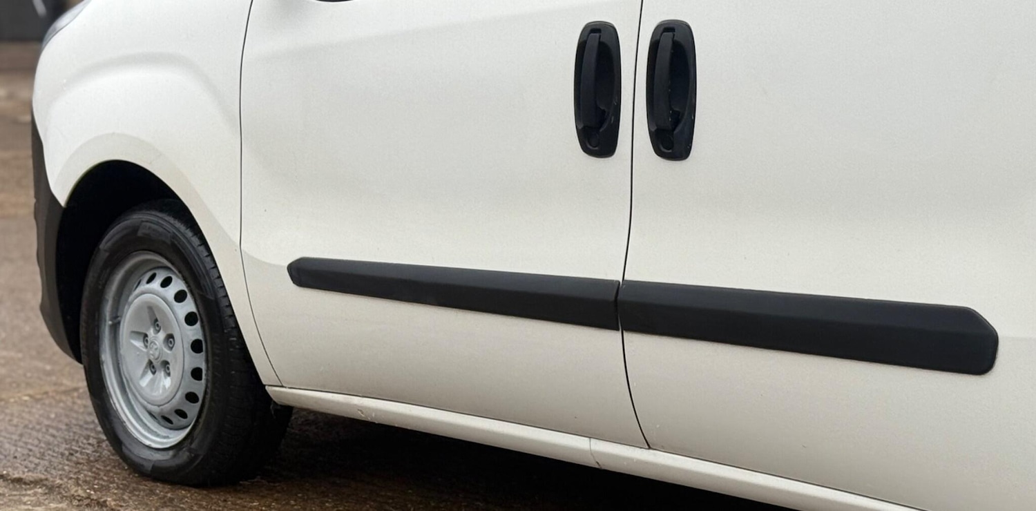 Used Vauxhall Combo 2018 for sale - 77323982: Photo 33