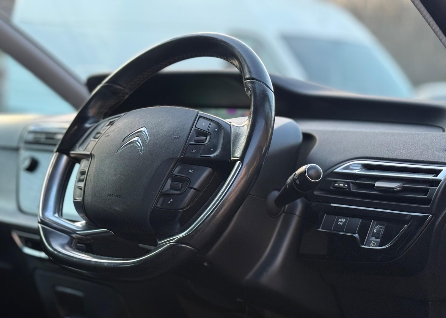 Used Citroen C4 Picasso 2015 for sale - 76949816: Photo 13