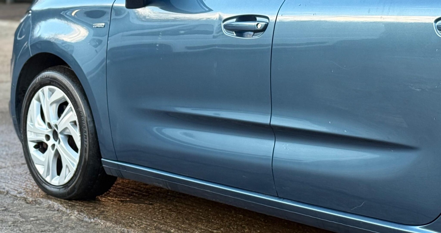 Used Citroen C4 Picasso 2015 for sale - 76949816: Photo 35