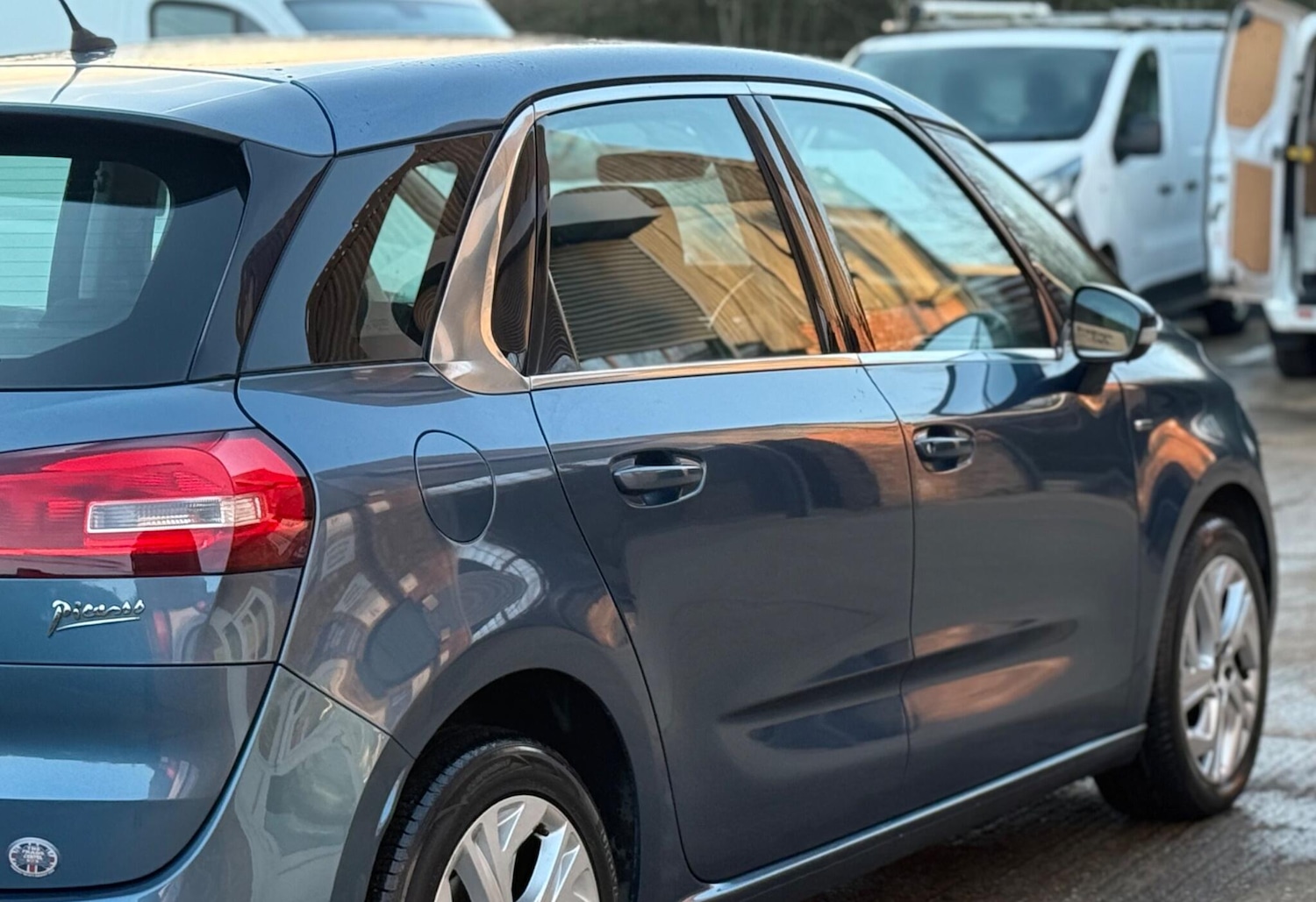 Used Citroen C4 Picasso 2015 for sale - 76949816: Photo 37