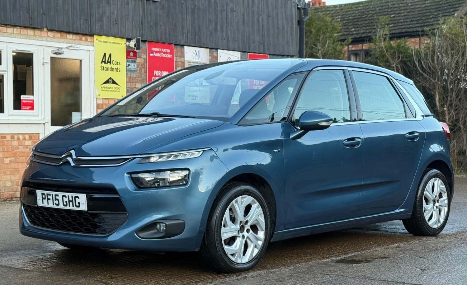 Used Citroen C4 Picasso 2015 for sale - 76949816: Photo 5