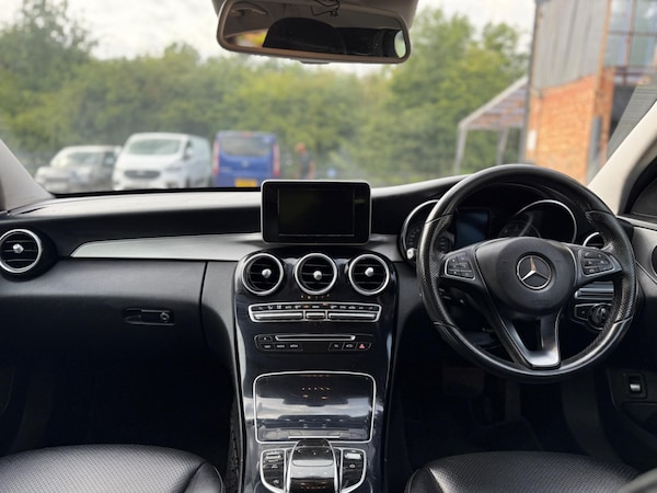 Used Mercedes-Benz C Class 2015 for sale - 75385583: Photo 14