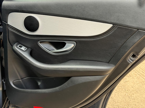 Used Mercedes-Benz C Class 2015 for sale - 75385583: Photo 36