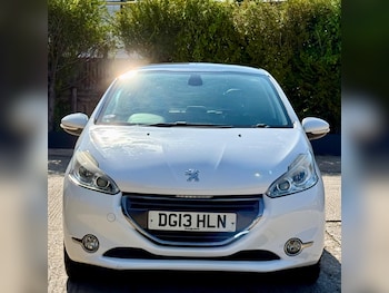 Used Peugeot 208 2013 for sale - 79458468: Photo