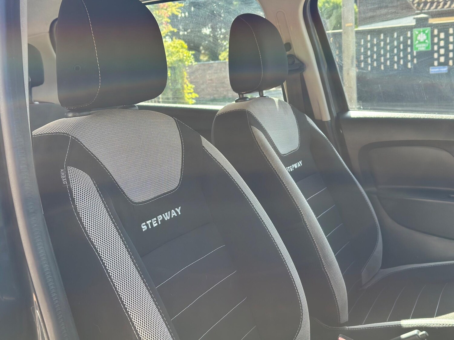 Used Dacia Sandero Stepway 2019 for sale - 76046963: Photo 33