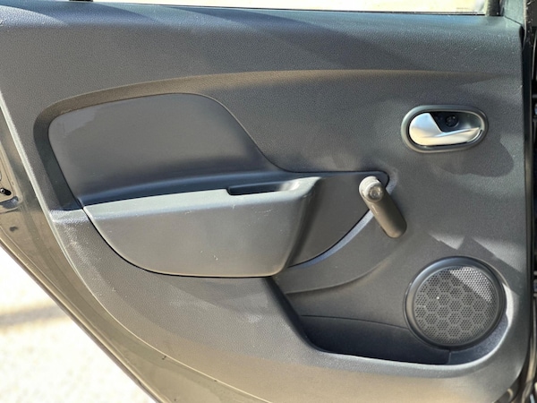 Used Dacia Sandero Stepway 2019 for sale - 76046963: Photo 41