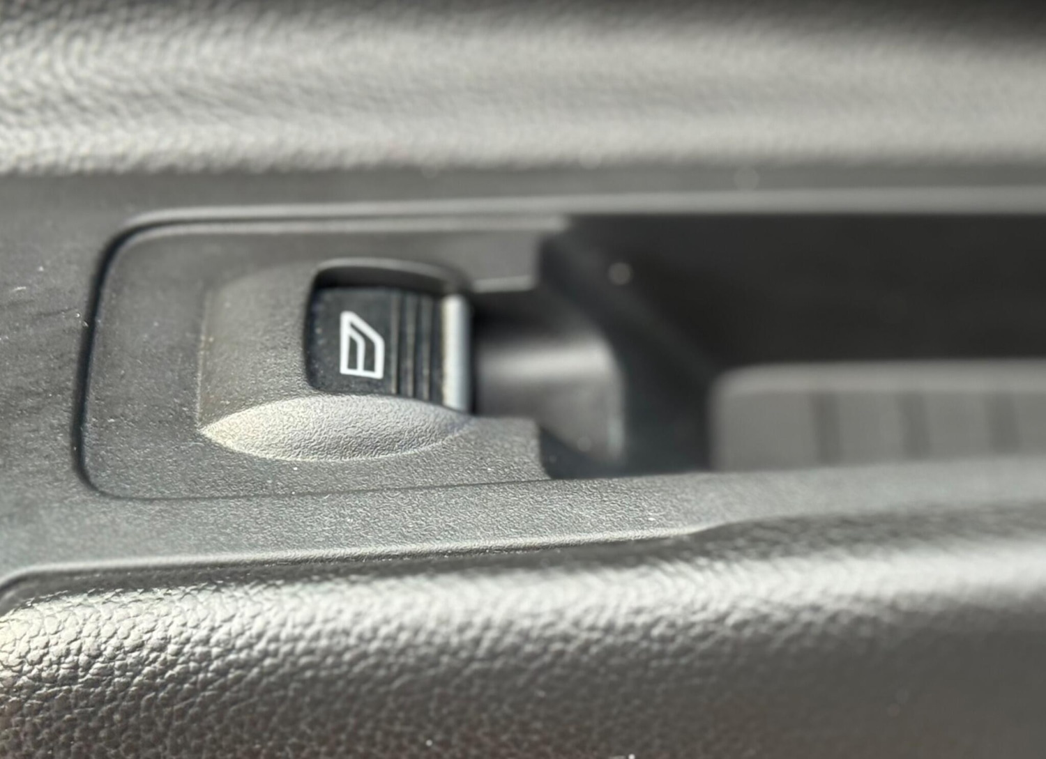 Used Ford Kuga 2015 for sale - 77072142: Photo 41