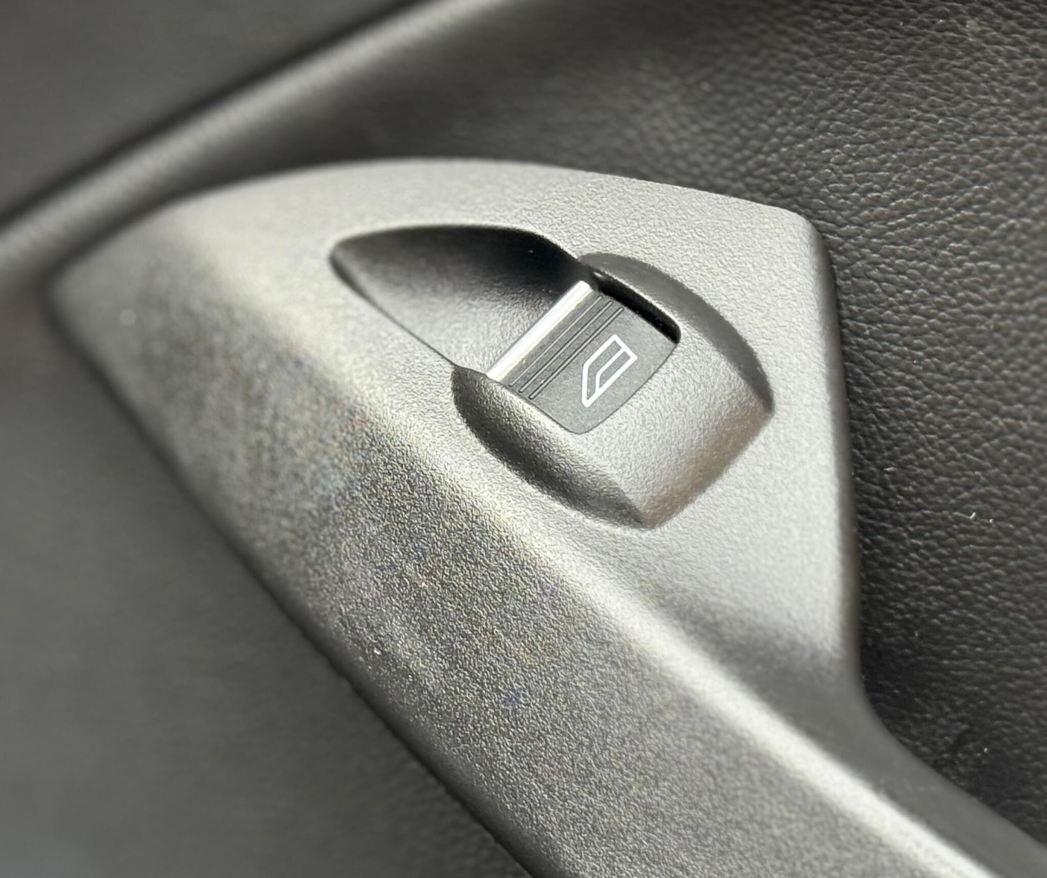 Used Ford Kuga 2015 for sale - 77072142: Photo 42