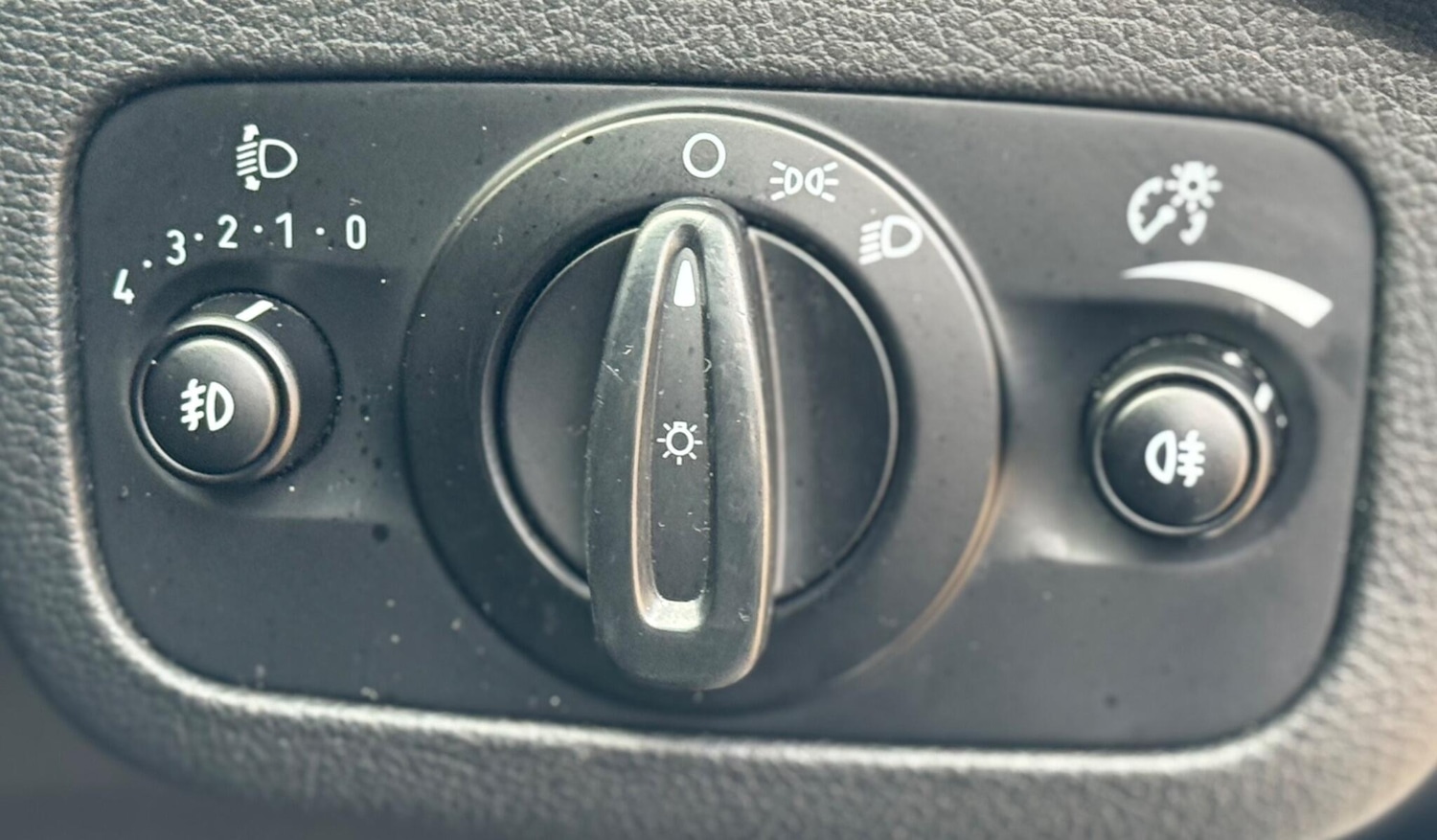 Used Ford Kuga 2015 for sale - 77072142: Photo 44