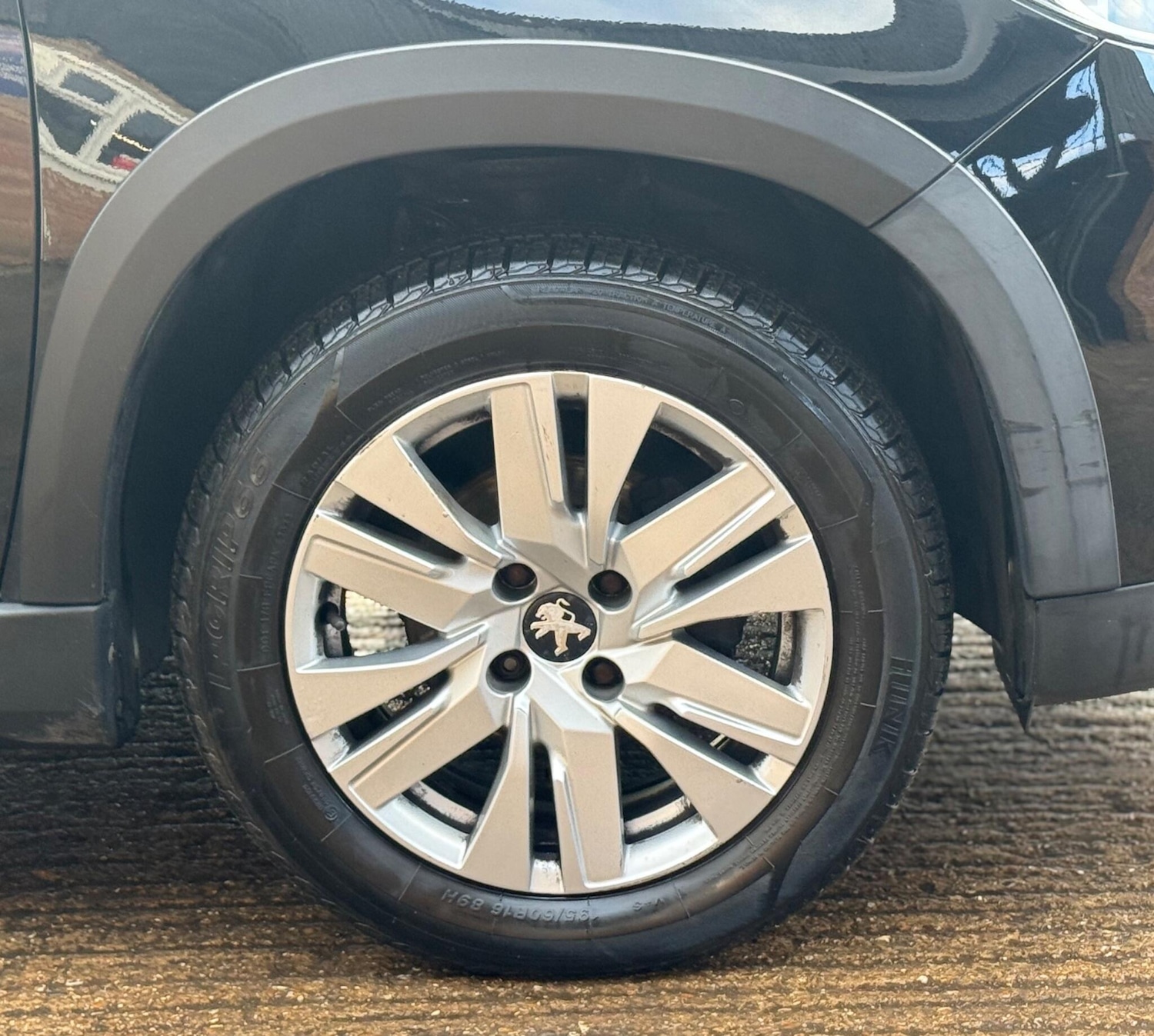 Used Peugeot 2008 2016 for sale - 77128644: Photo 26