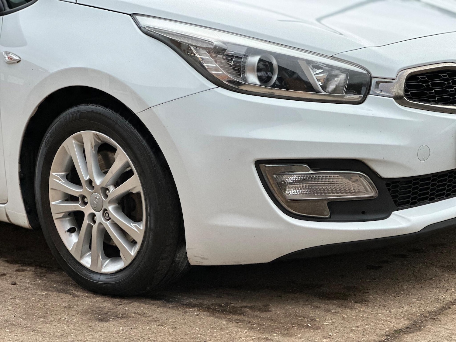 Used Kia Pro Ceed 2014 for sale - 77084143: Photo 20