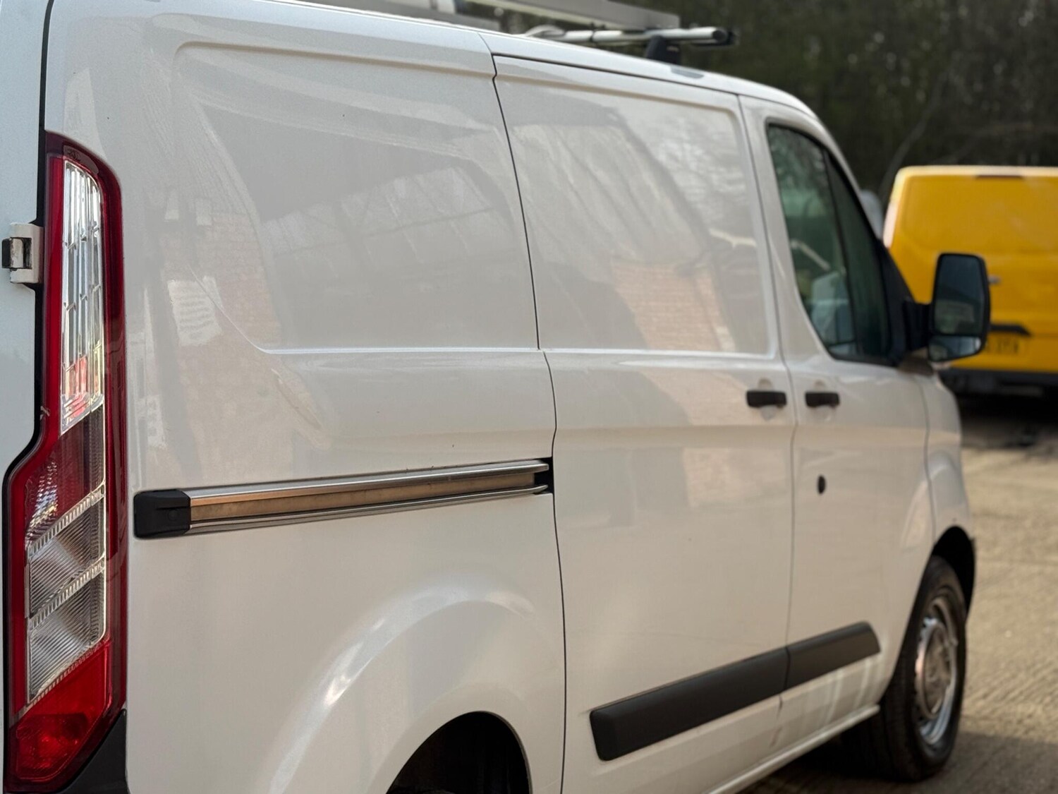 Used Ford Transit Custom 2017 for sale - 77676556: Photo 32