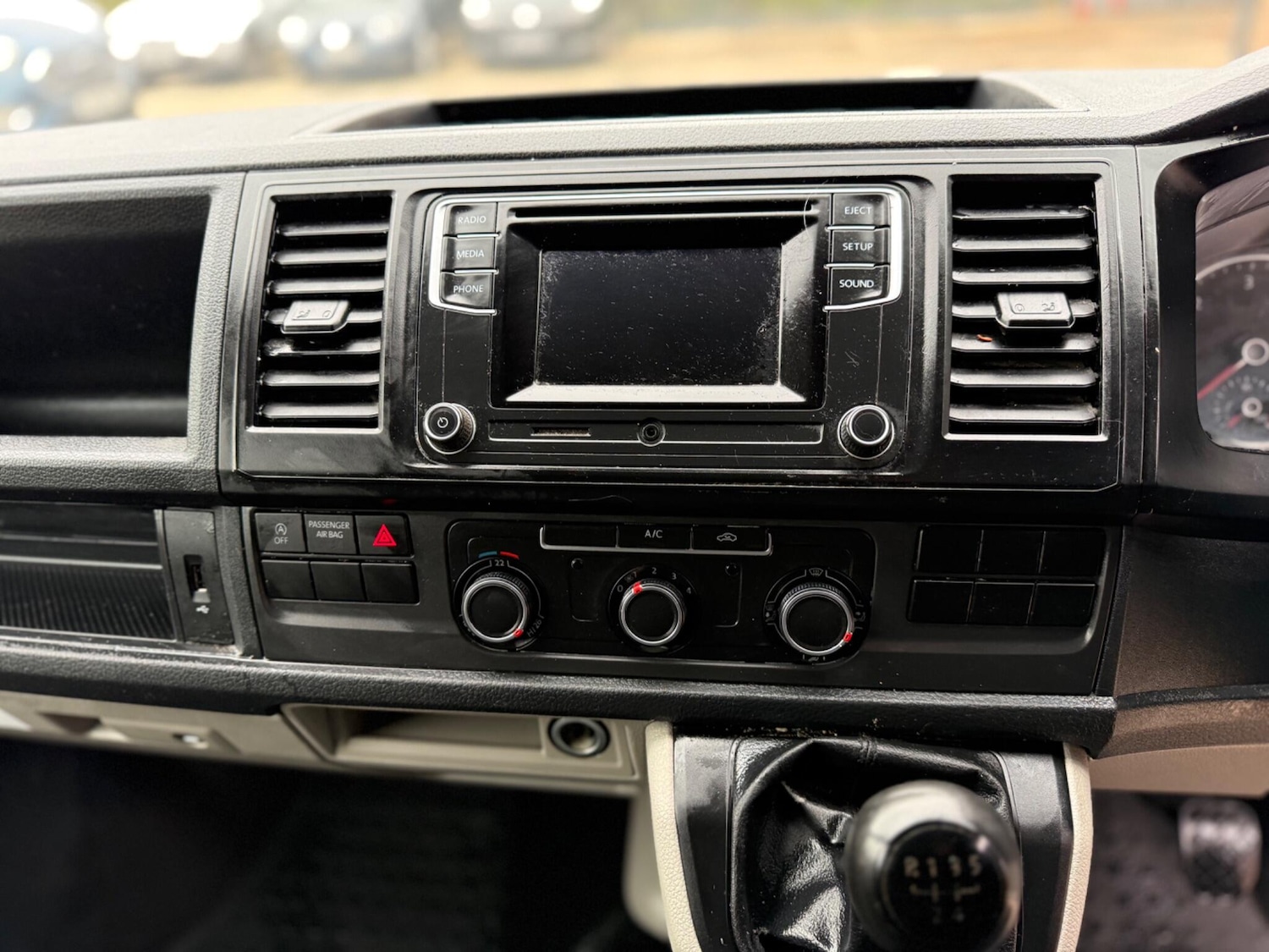 Used Volkswagen Transporter 2018 for sale - 78098376: Photo 11