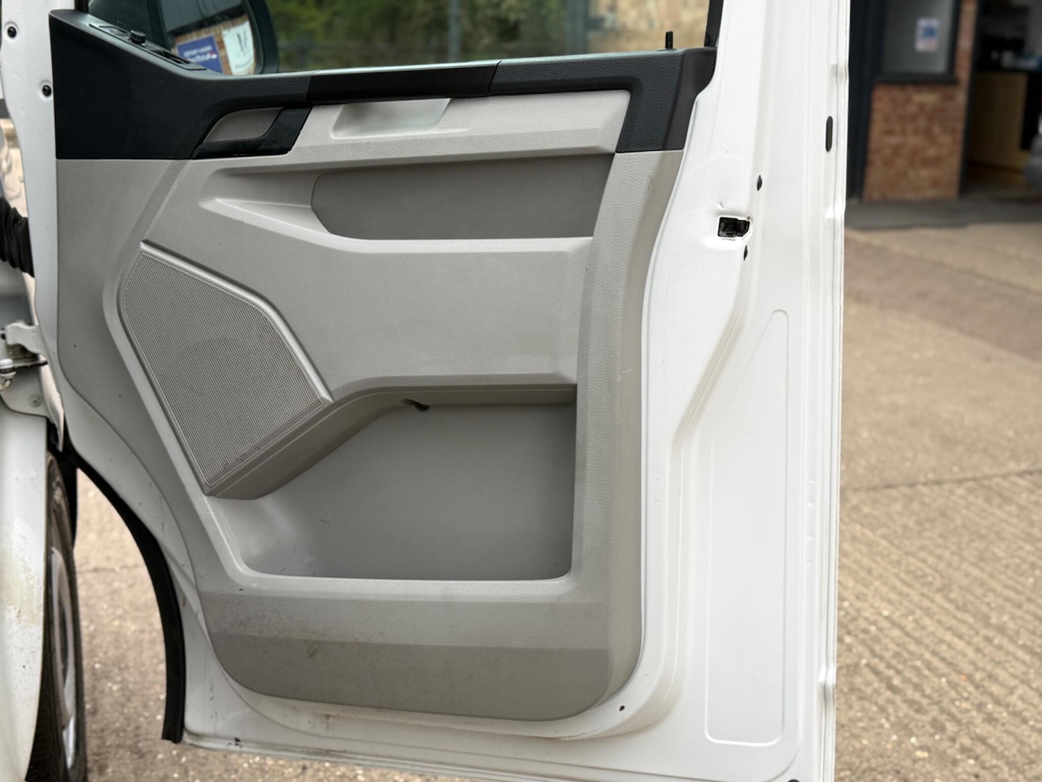 Used Volkswagen Transporter 2018 for sale - 78098376: Photo 27