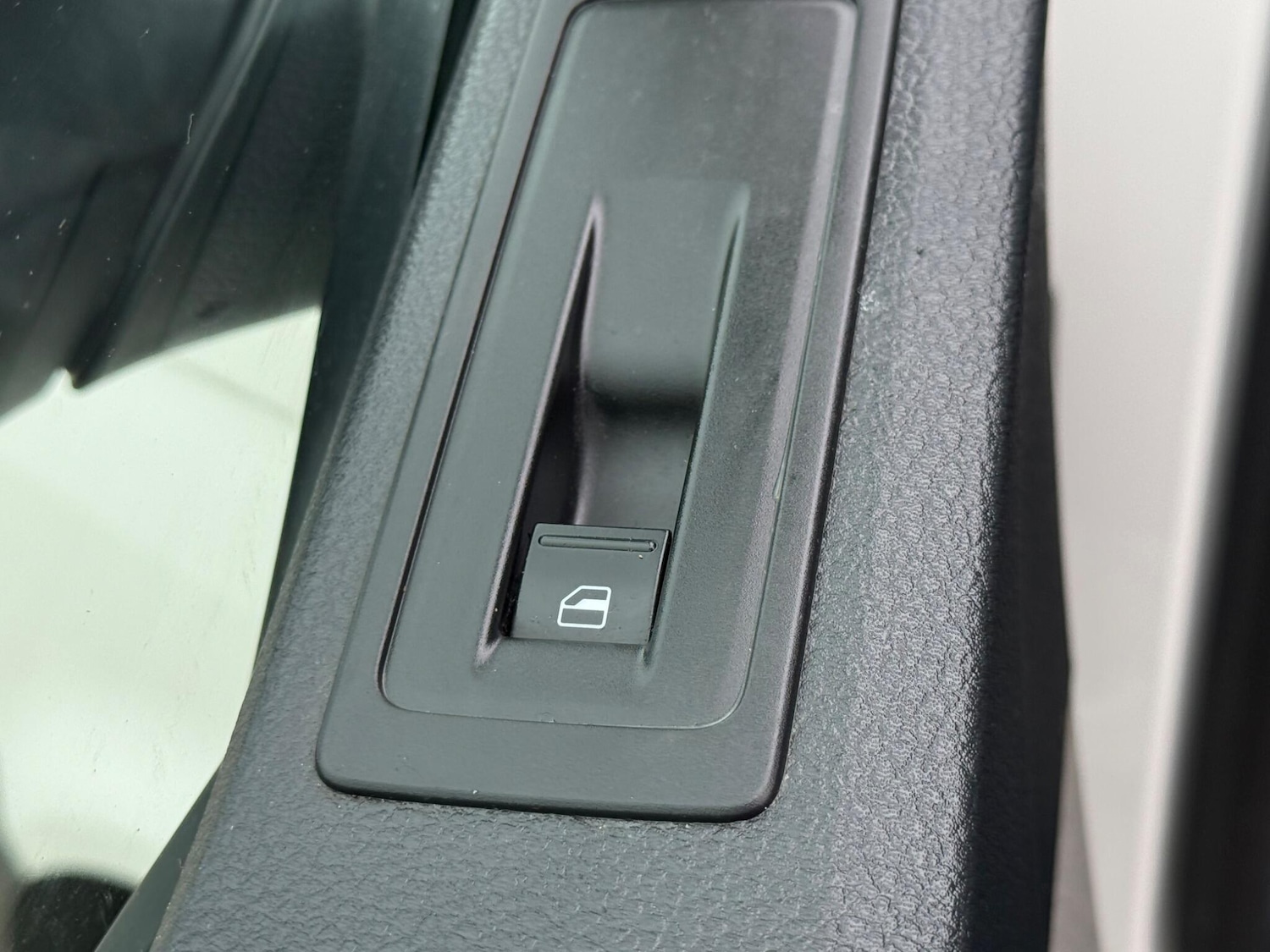 Used Volkswagen Transporter 2018 for sale - 78098376: Photo 28