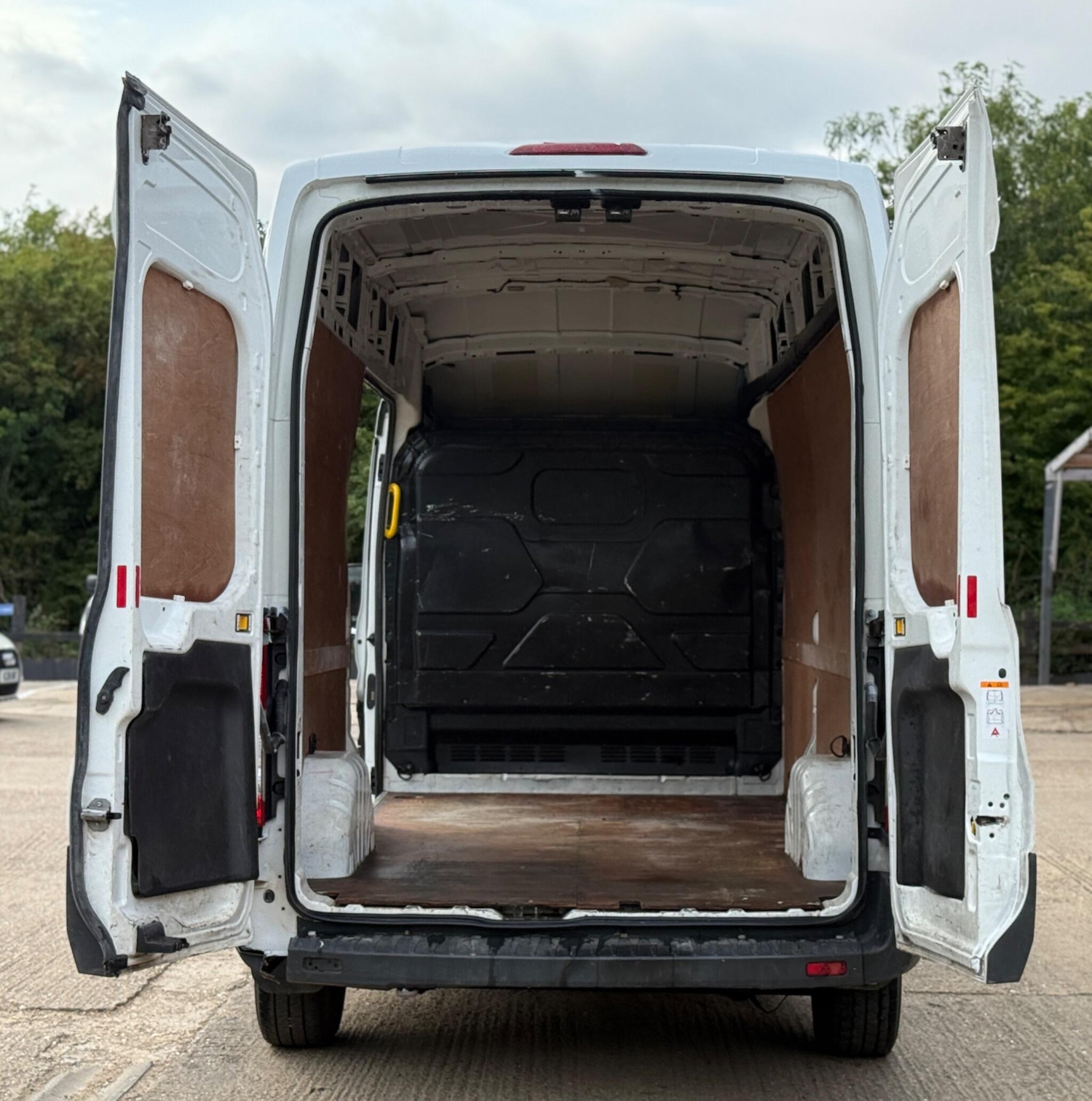 Used Ford Transit 2016 for sale - 76588762: Photo 17