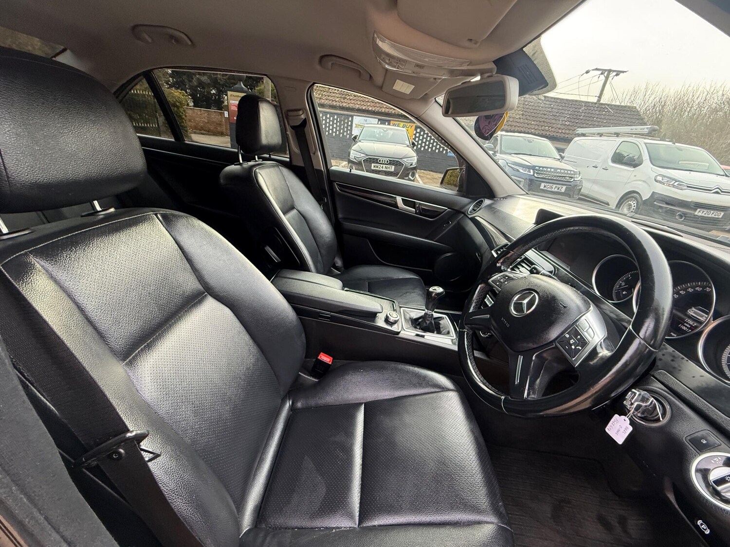 Used Mercedes-Benz C Class 2012 for sale - 77582498: Photo 14