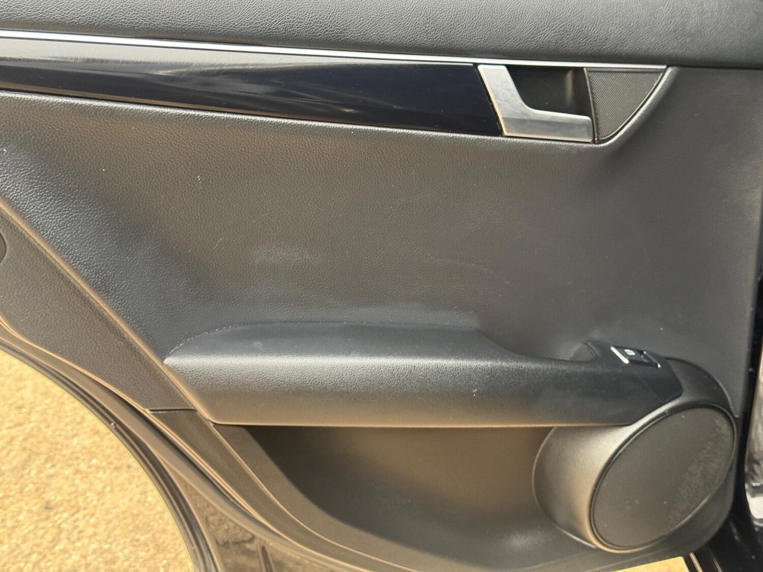 Used Mercedes-Benz C Class 2012 for sale - 77582498: Photo 37