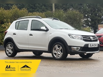 2014 (14) - 0.9 TCe Laureate Euro 5 5dr