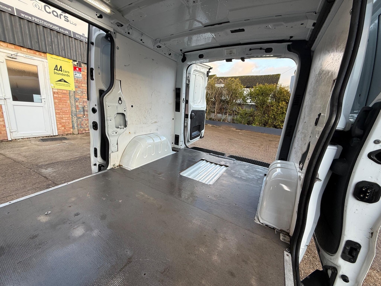 Used Vauxhall Vivaro 2016 for sale - 77159442: Photo 16