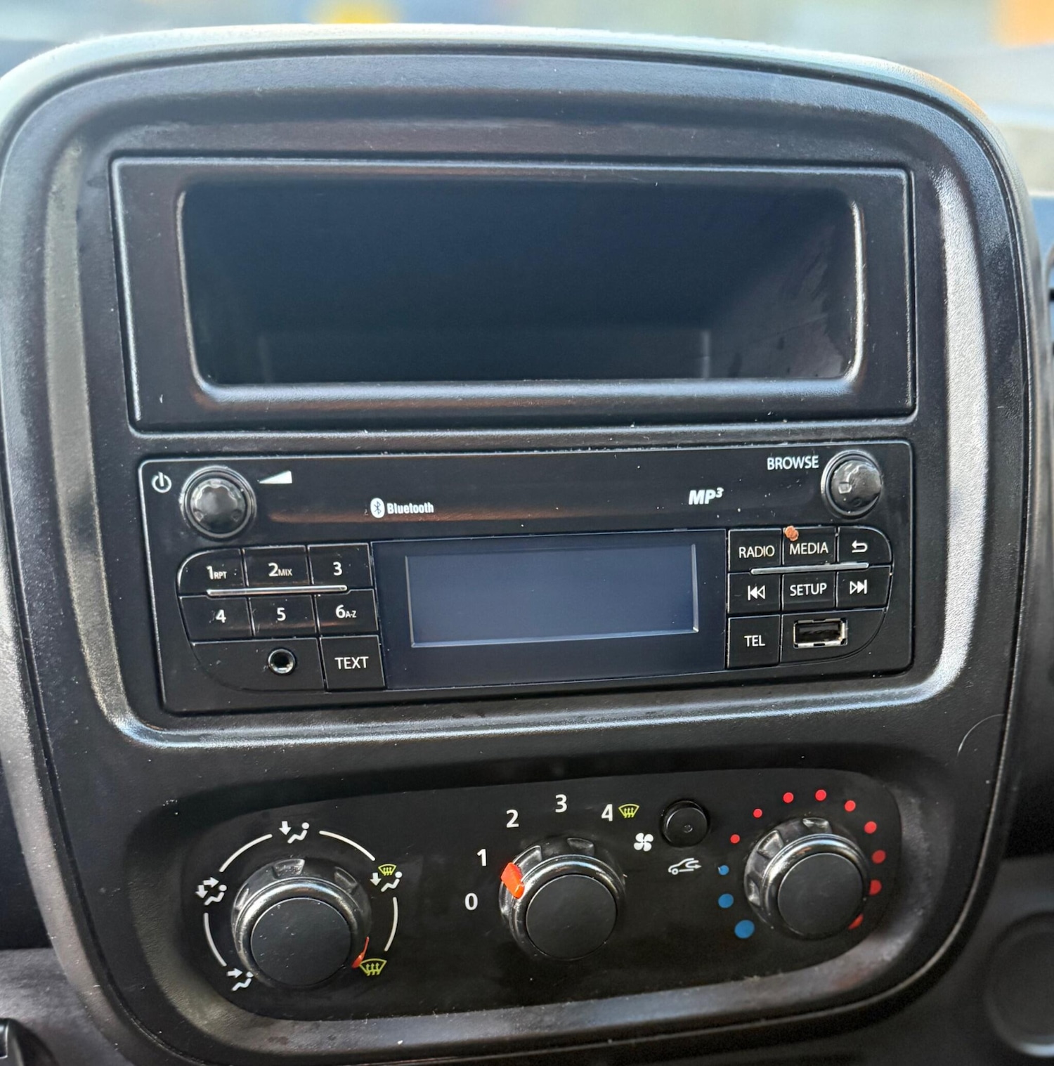 Used Vauxhall Vivaro 2016 for sale - 77159442: Photo 17