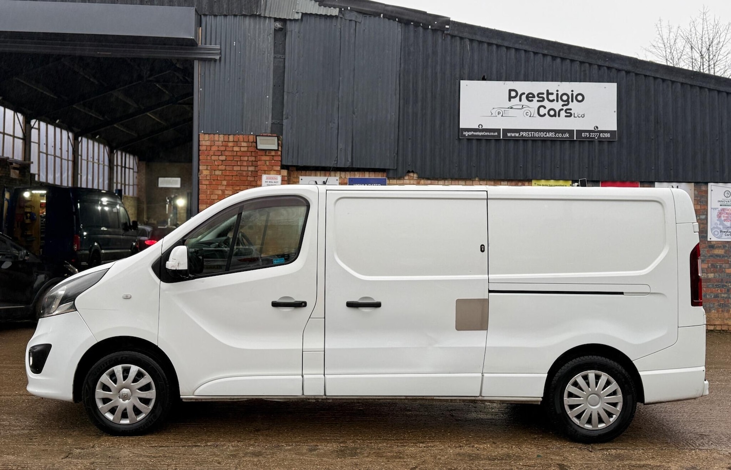 Used Vauxhall Vivaro 2018 for sale - 77499793: Photo 7