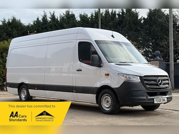 Used Mercedes-Benz Sprinter 2018 for sale - 77234025: Photo