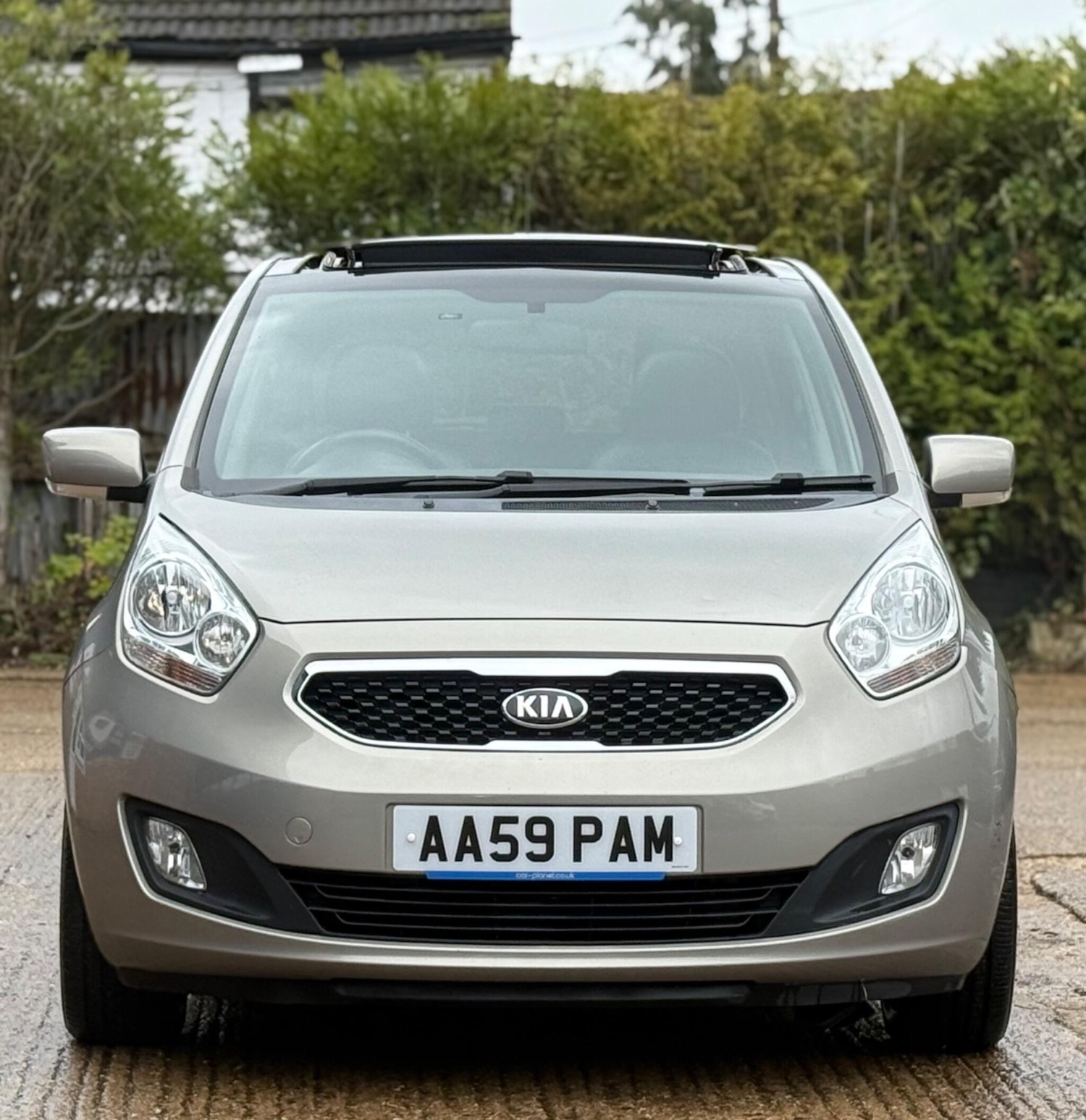 Used Kia Venga 2014 for sale - 76685573: Photo 1
