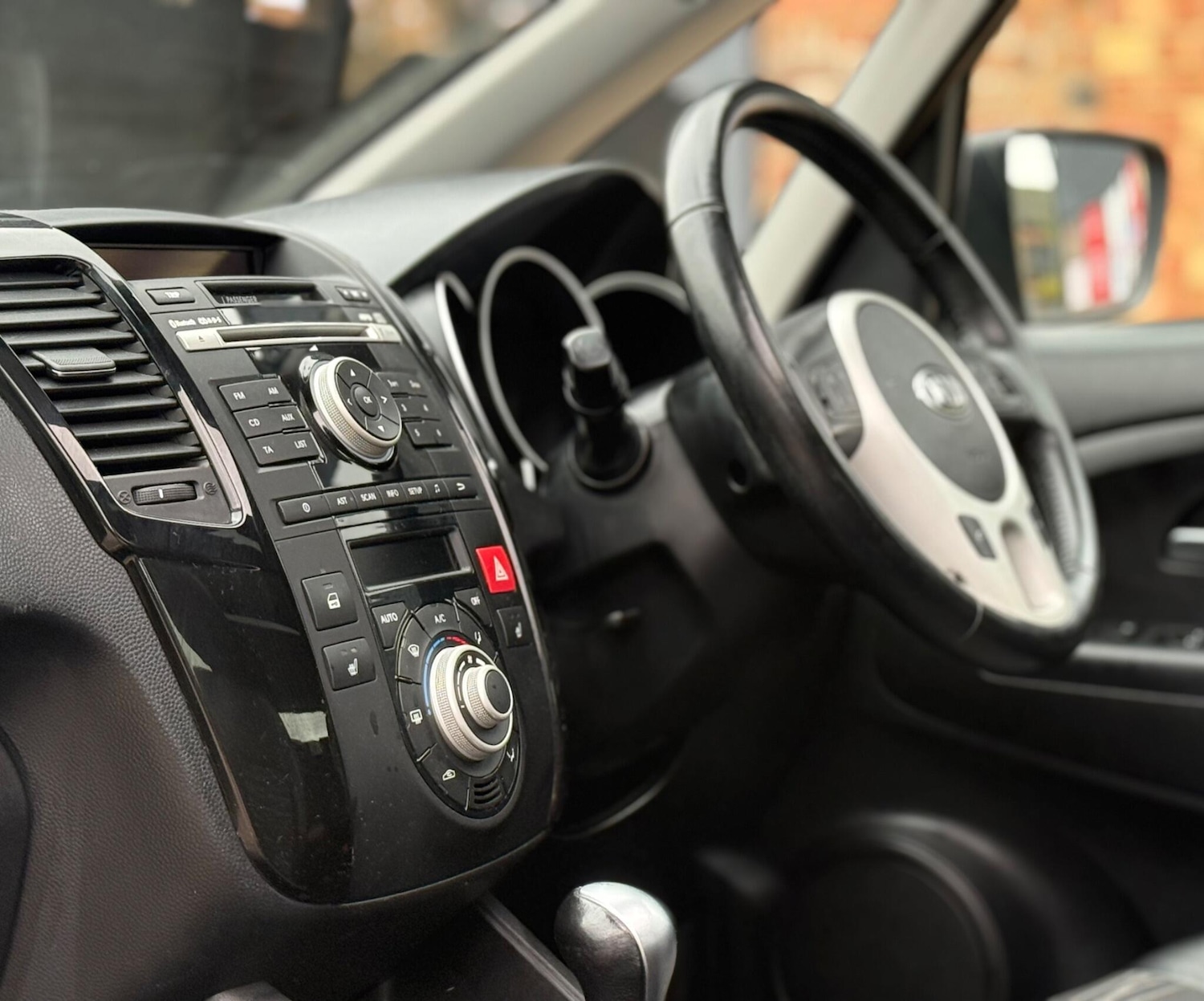 Used Kia Venga 2014 for sale - 76685573: Photo 10