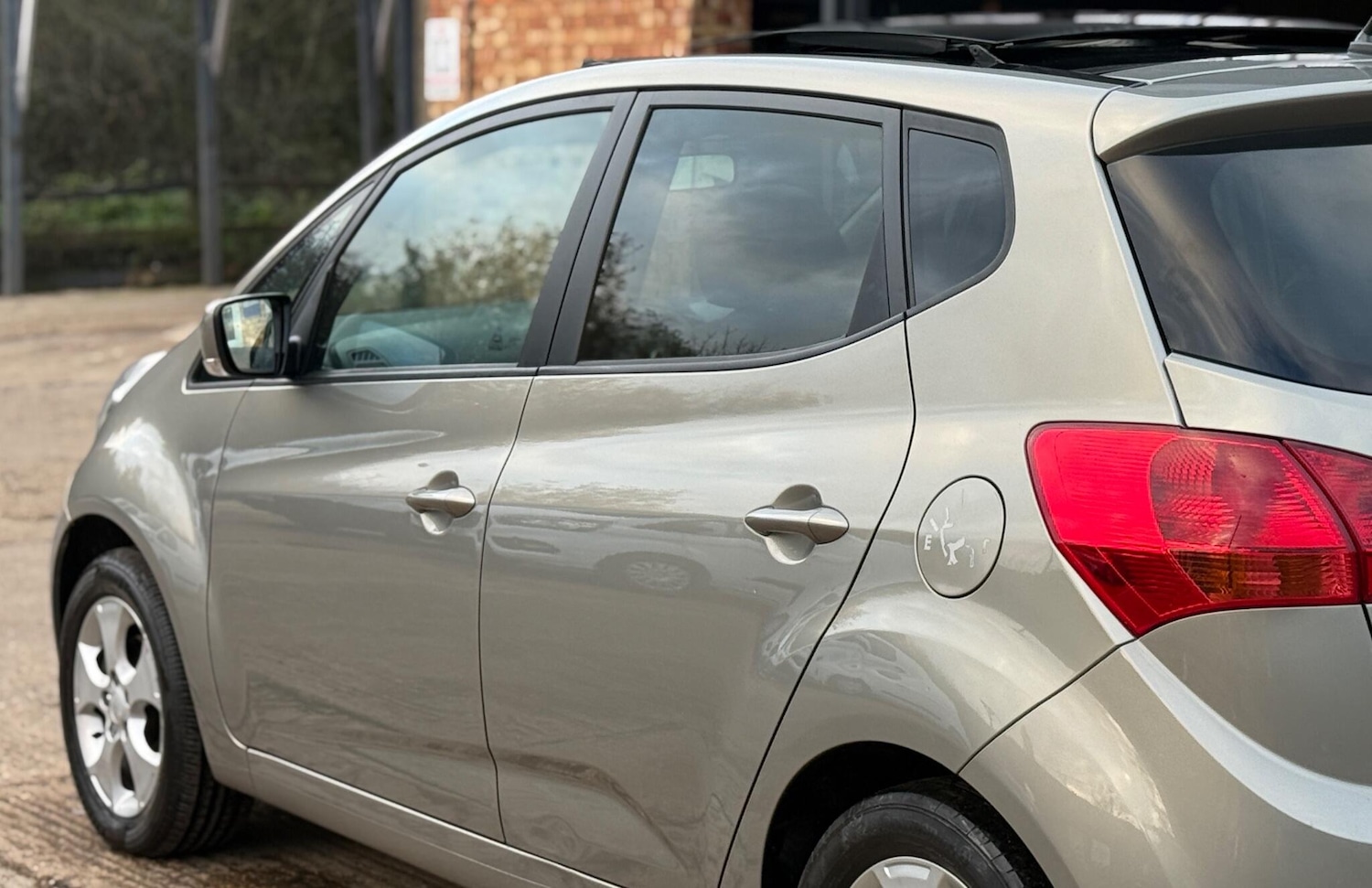 Used Kia Venga 2014 for sale - 76685573: Photo 30