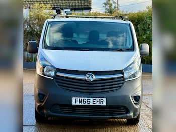 Used Vauxhall Vivaro 2017 for sale - 77159445: Photo