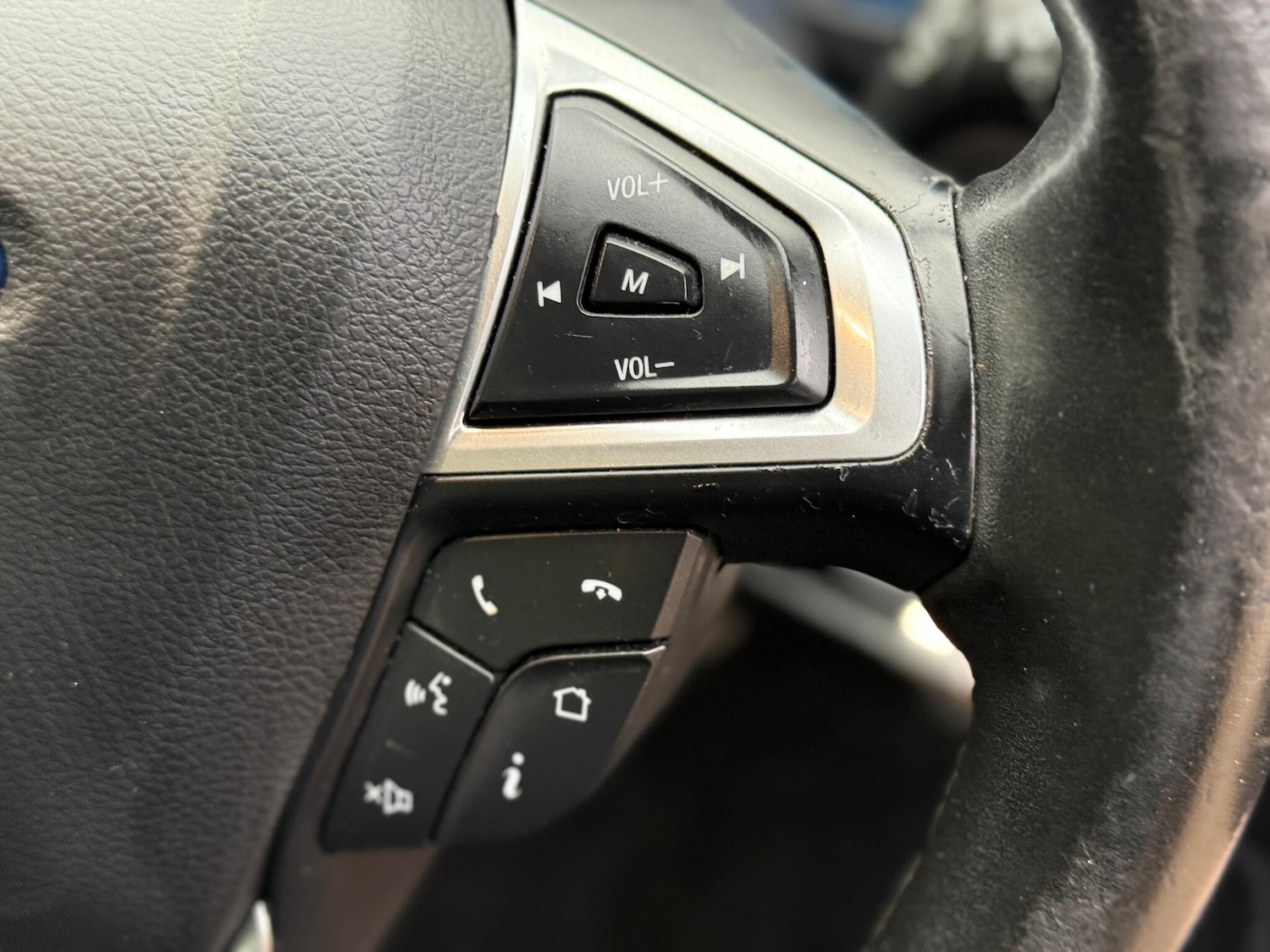 Used Ford Mondeo 2016 for sale - 76557777: Photo 42