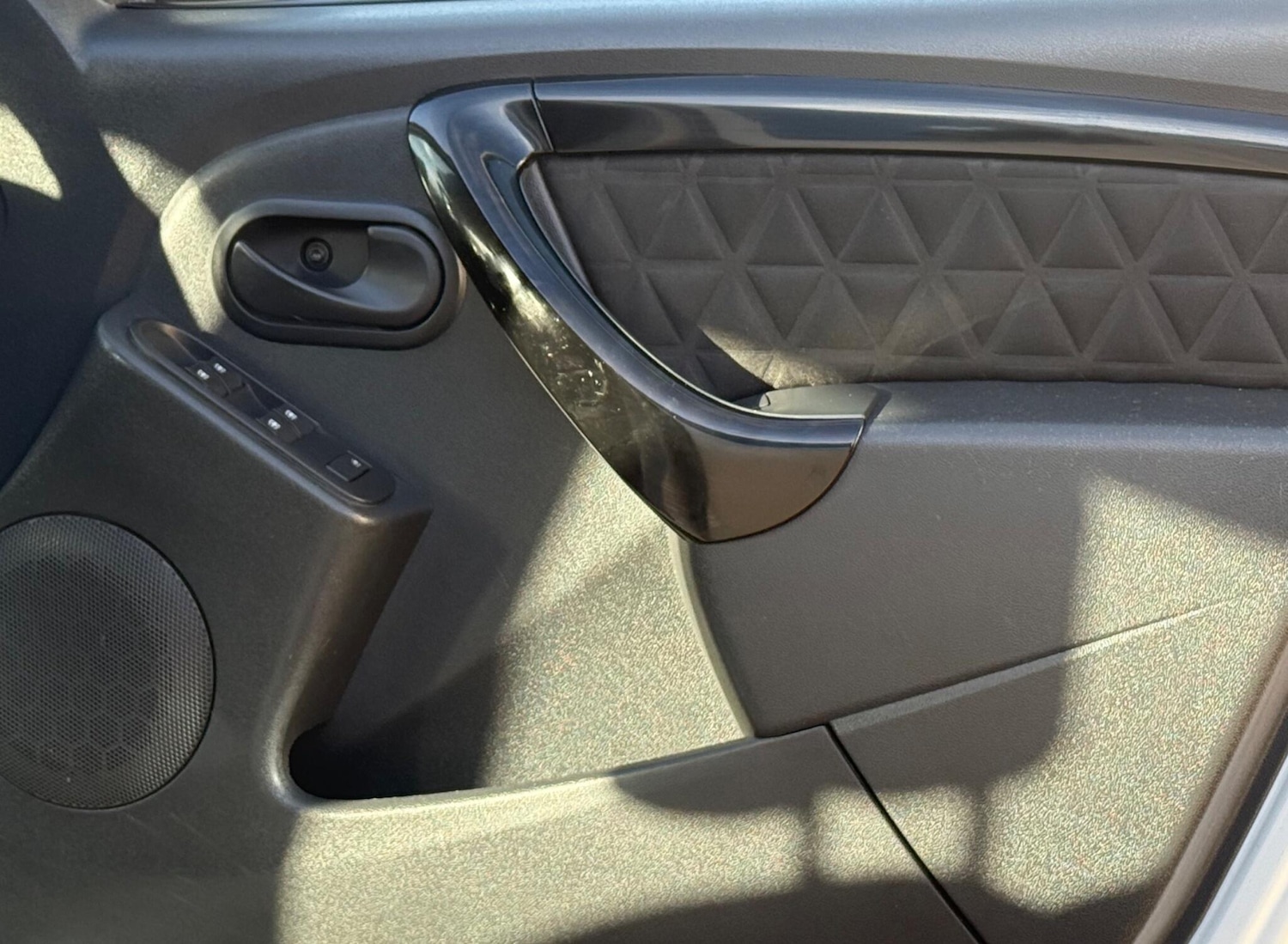 Used Dacia Duster 2015 for sale - 77128645: Photo 15