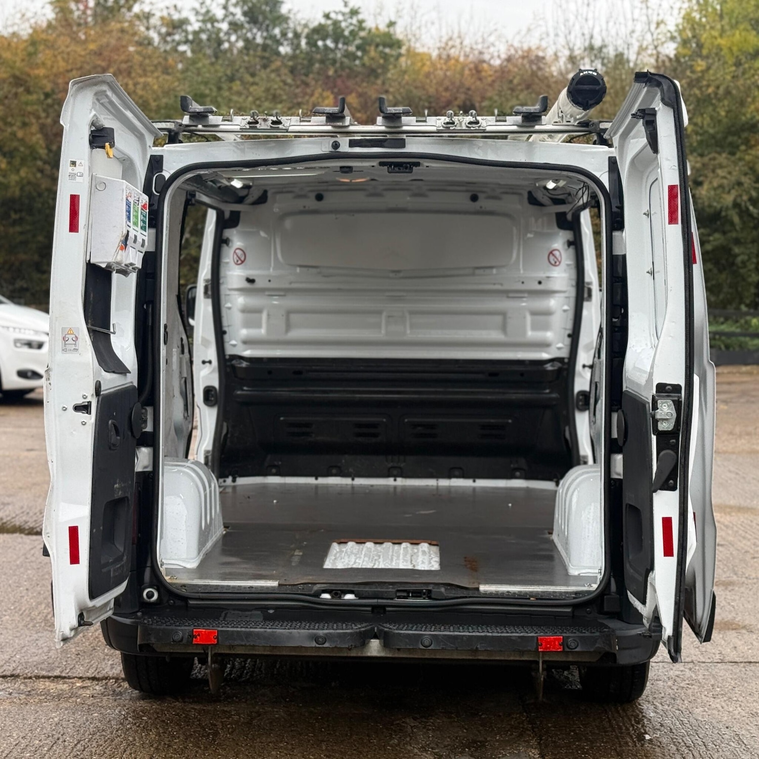 Used Vauxhall Vivaro 2016 for sale - 76352971: Photo 15