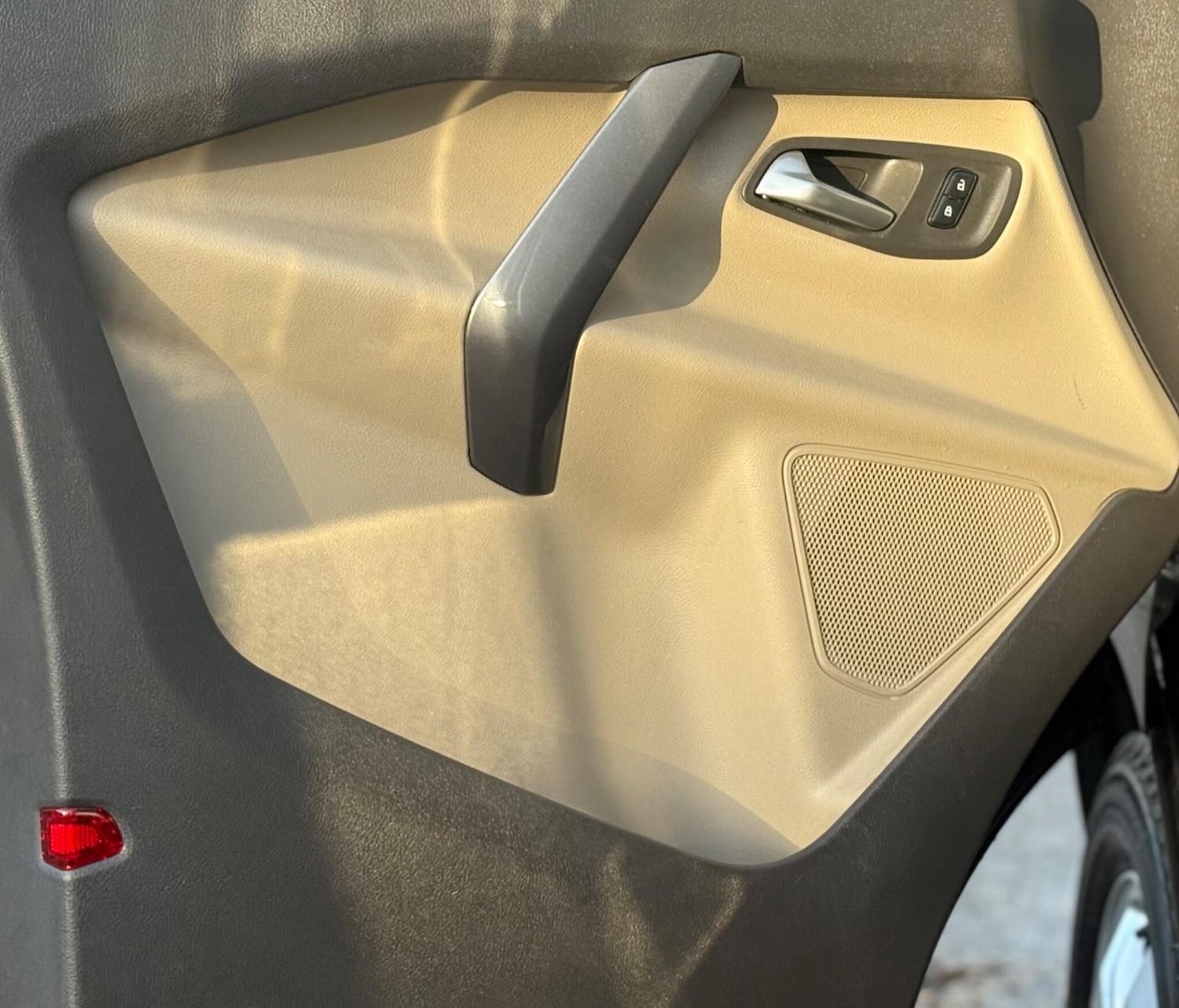 Used Ford Tourneo Custom 2018 for sale - 76777430: Photo 11