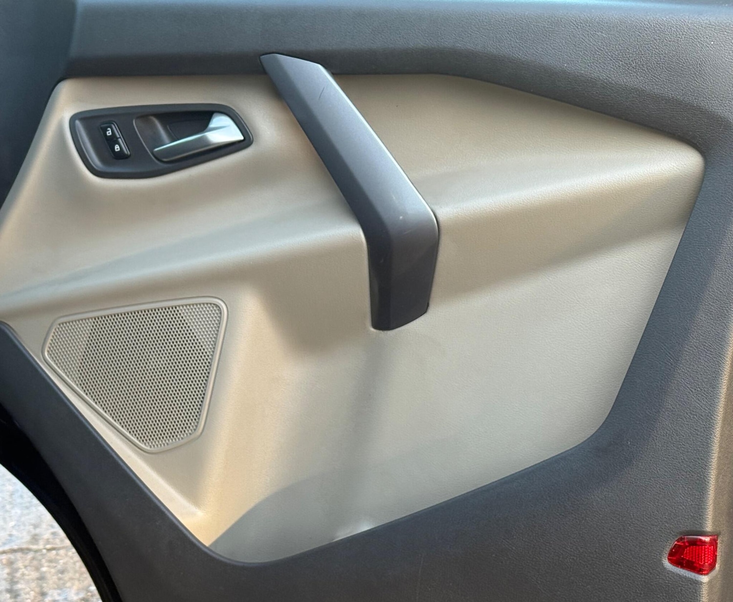 Used Ford Tourneo Custom 2018 for sale - 76777430: Photo 7