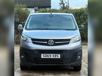 Vauxhall - Vivaro