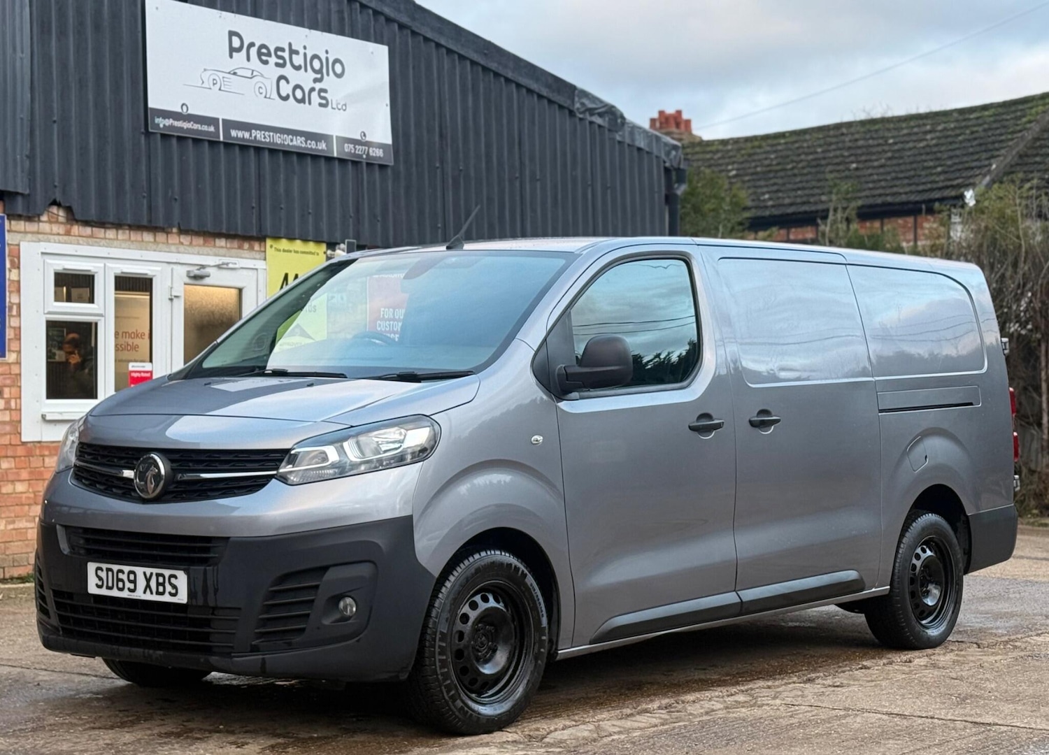 Used Vauxhall Vivaro 2019 for sale - 76635076: Photo 3