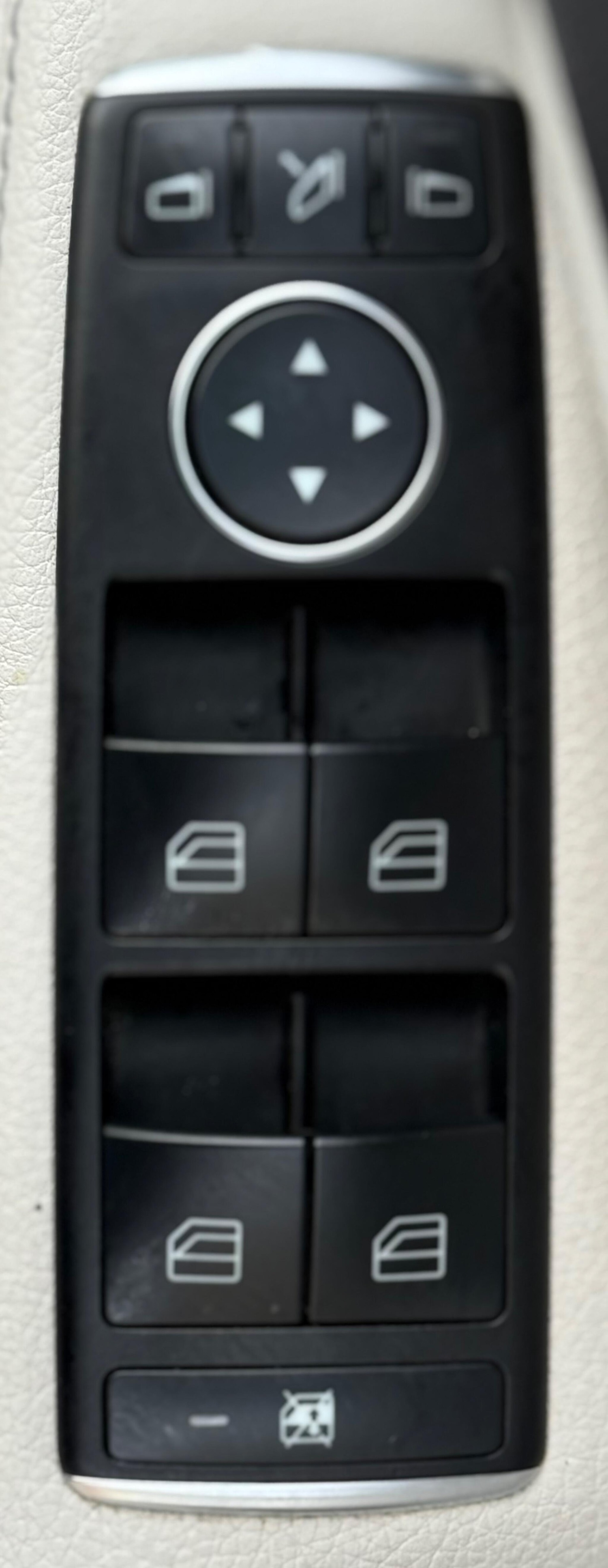 Used Mercedes-Benz A-Class 2013 for sale - 76595685: Photo 39