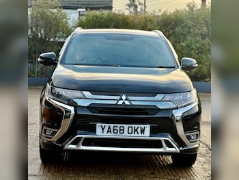 Used Mitsubishi Outlander 2018 for sale - 77220875: Photo