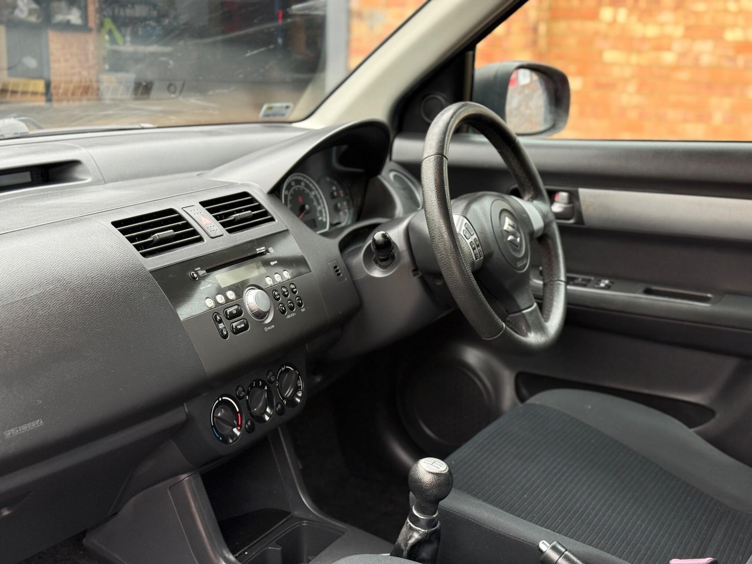 Used Suzuki Swift 2009 for sale - 77283127: Photo 15