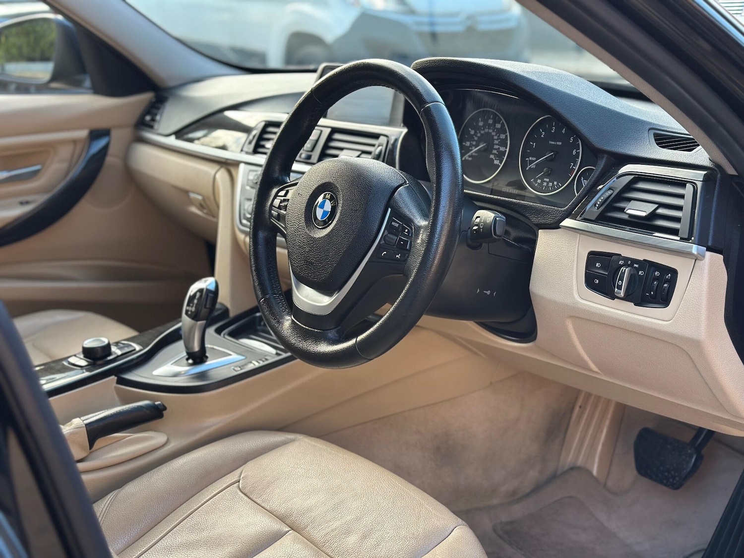 Used BMW 3 Series 2013 for sale - 77072141: Photo 12