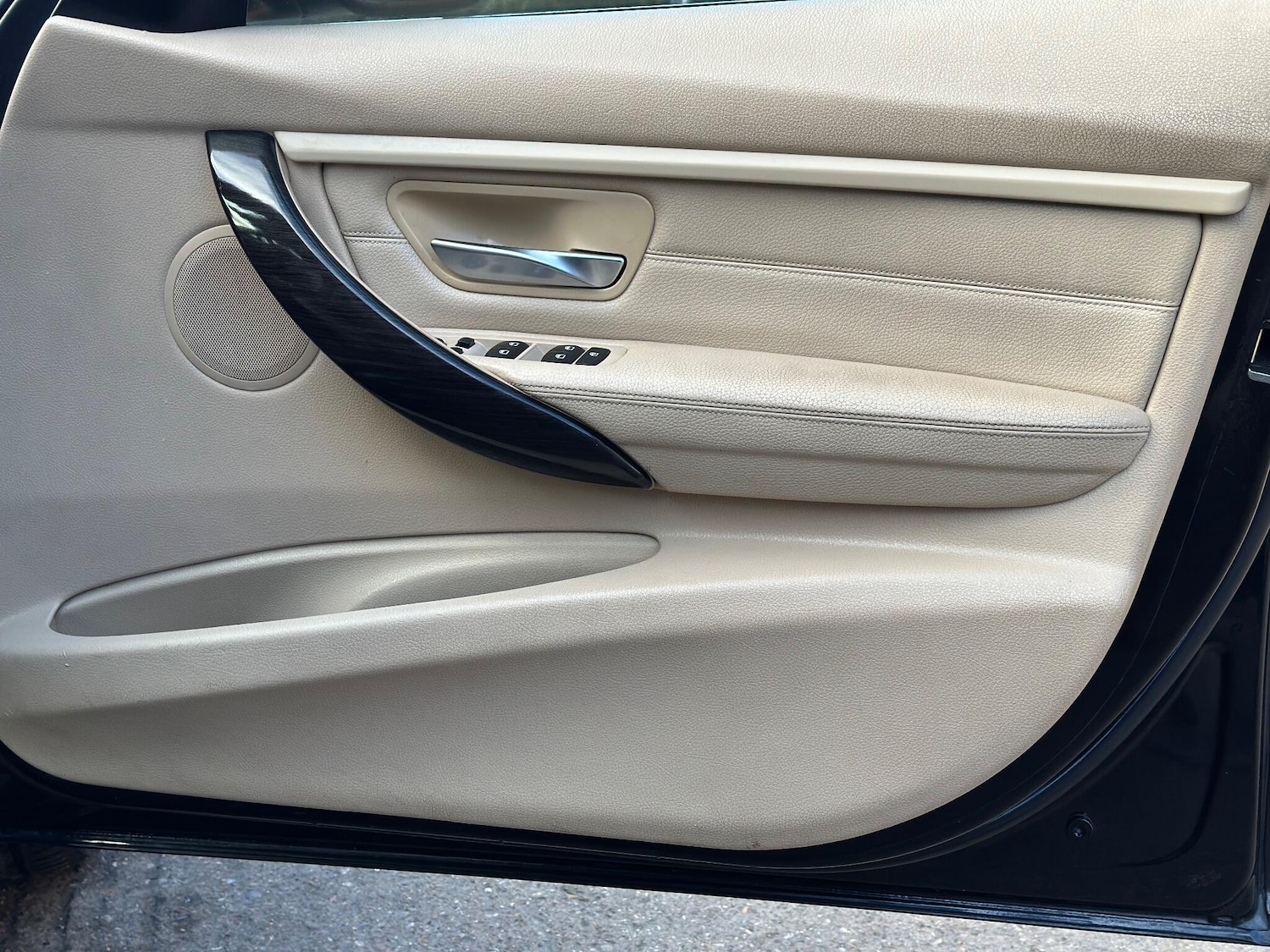 Used BMW 3 Series 2013 for sale - 77072141: Photo 32