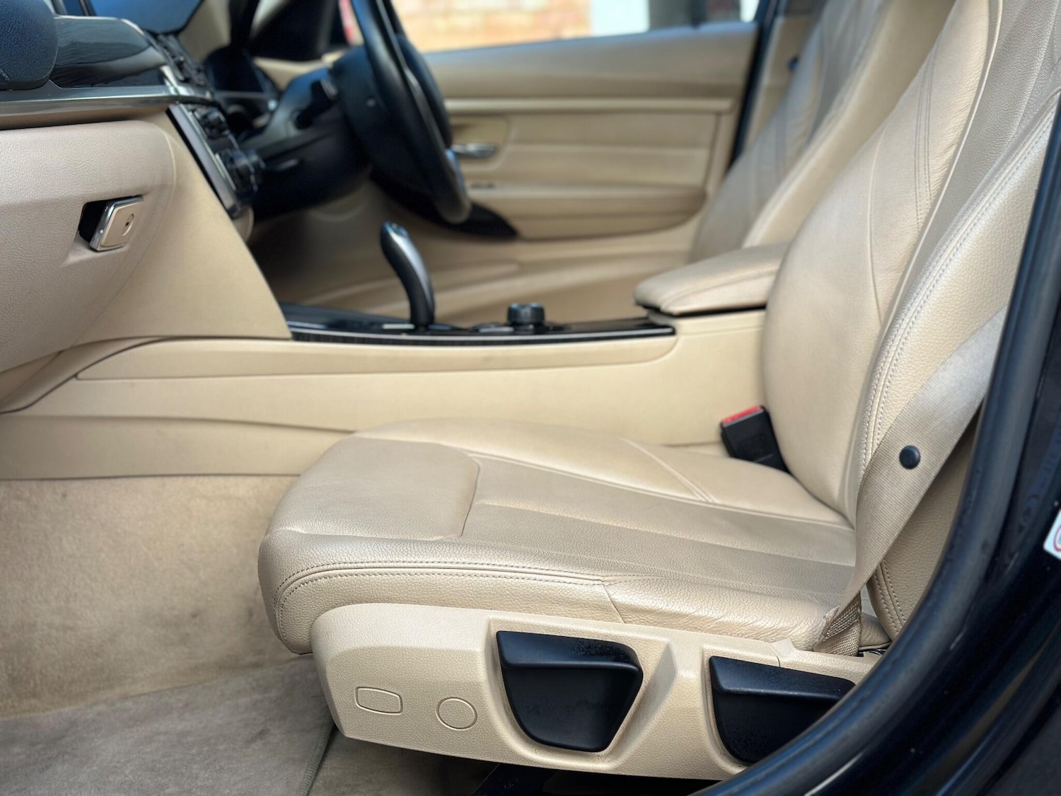 Used BMW 3 Series 2013 for sale - 77072141: Photo 33