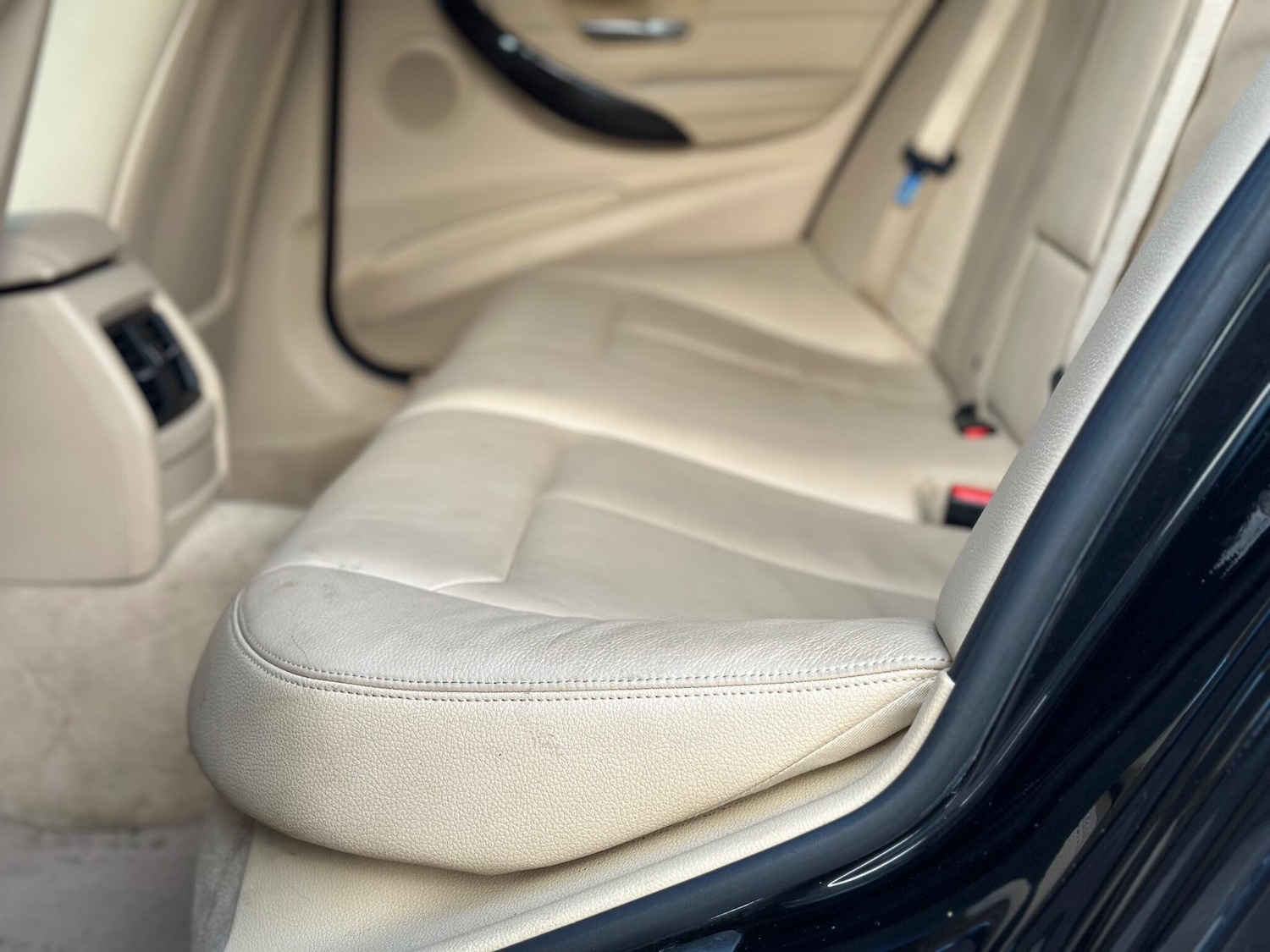 Used BMW 3 Series 2013 for sale - 77072141: Photo 37