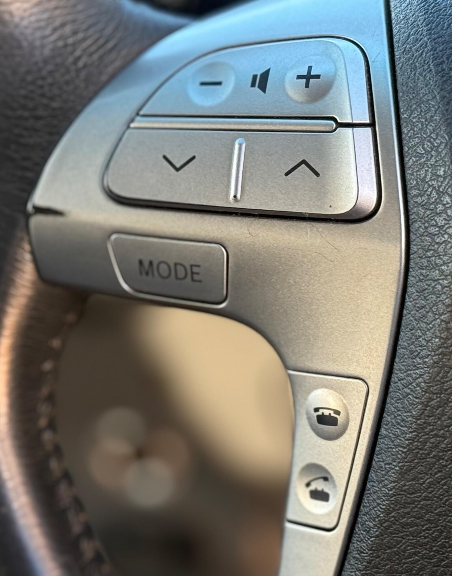 Used Toyota Hilux 2012 for sale - 77220890: Photo 43