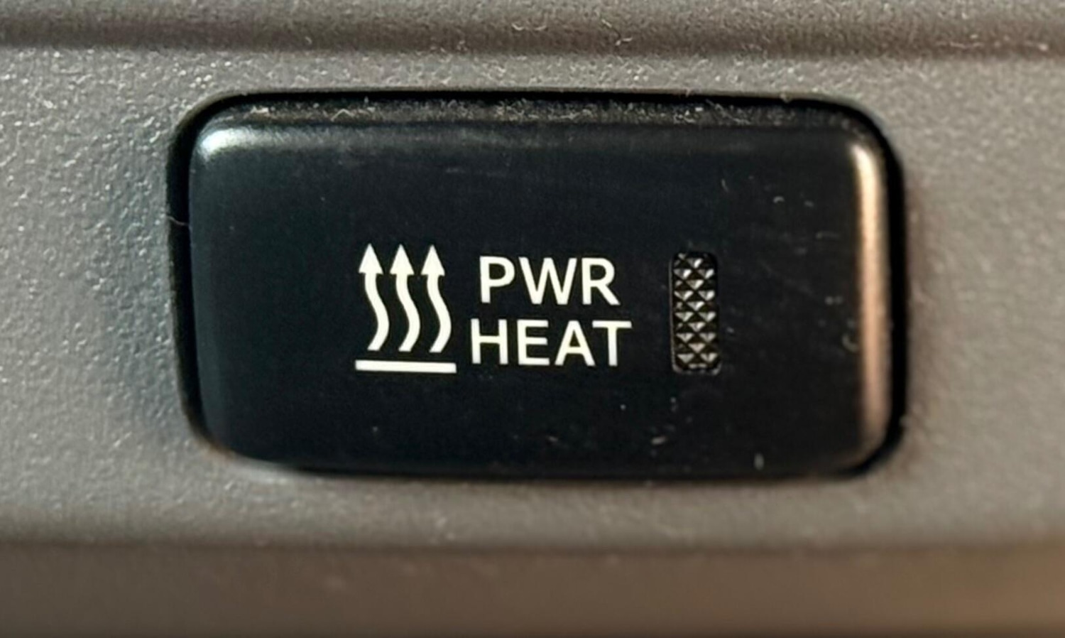 Used Toyota Hilux 2012 for sale - 77220890: Photo 45