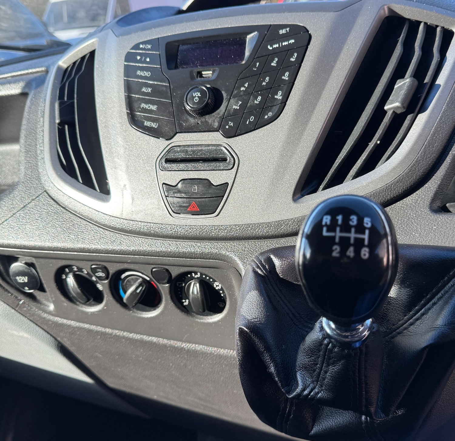 Used Ford Transit 2015 for sale - 77283130: Photo 17